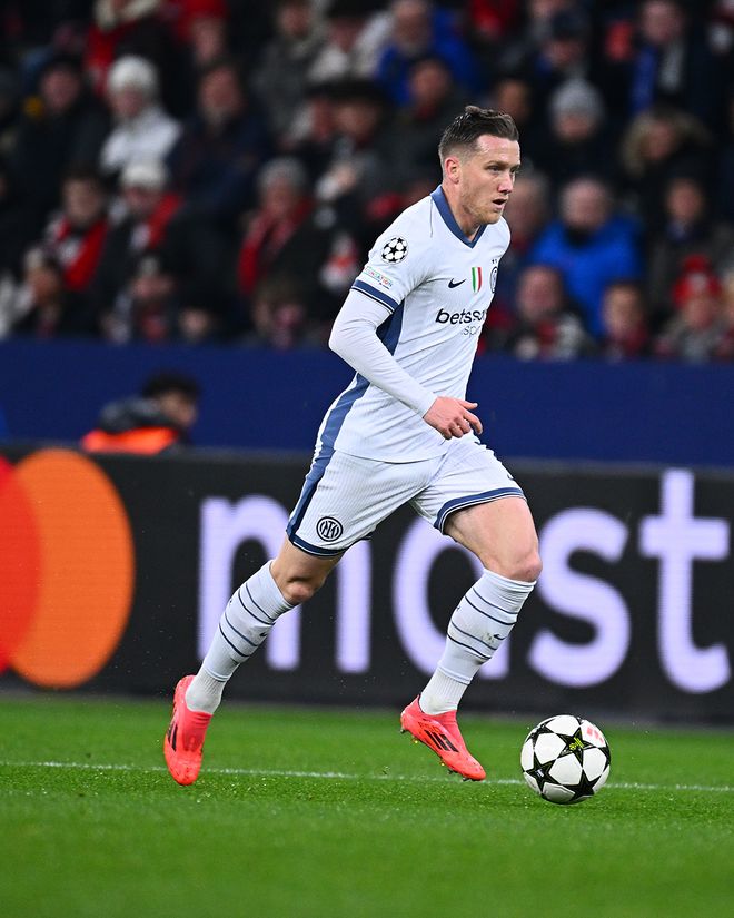 半岛体育官网安全-包含勒沃库森客场失利，欧战席位岌岌可危的词条