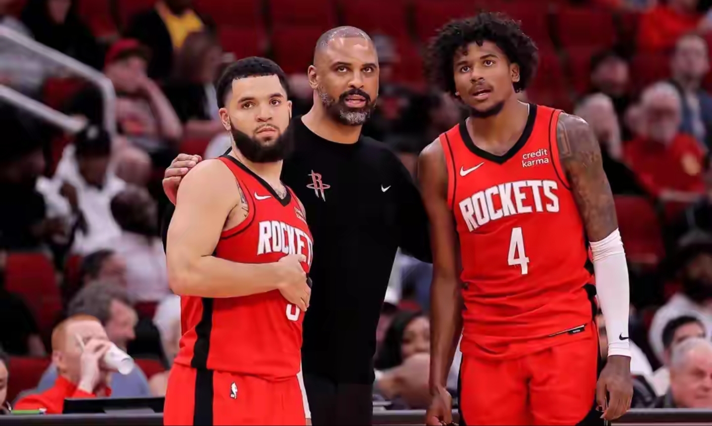 半岛体育官网登录-关于西部第一火箭拿下灰熊，保住领先地位的信息