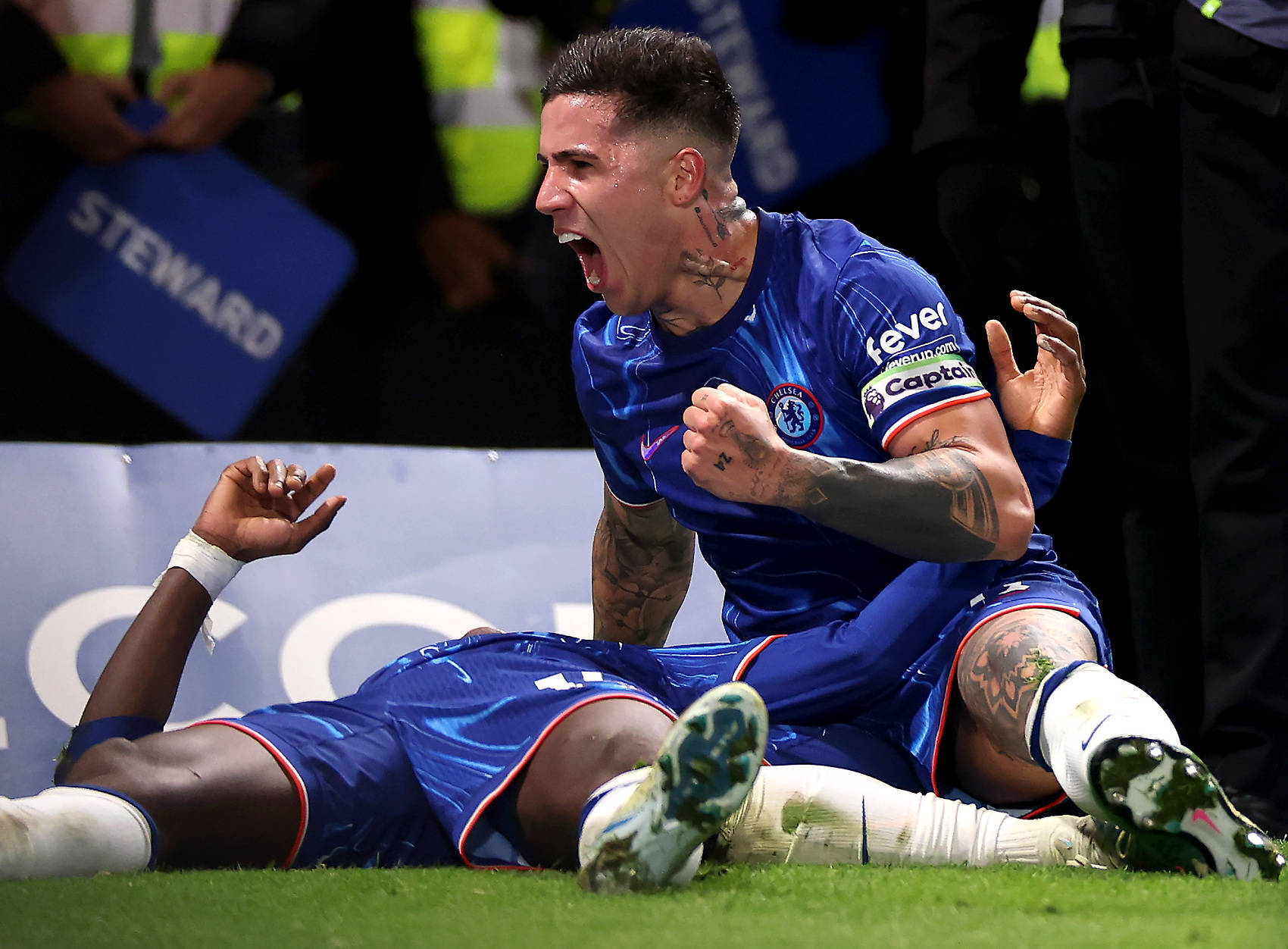 半岛体育官网入口-切尔西主场逆转，大炮连续进球助攻逆袭实力的简单介绍