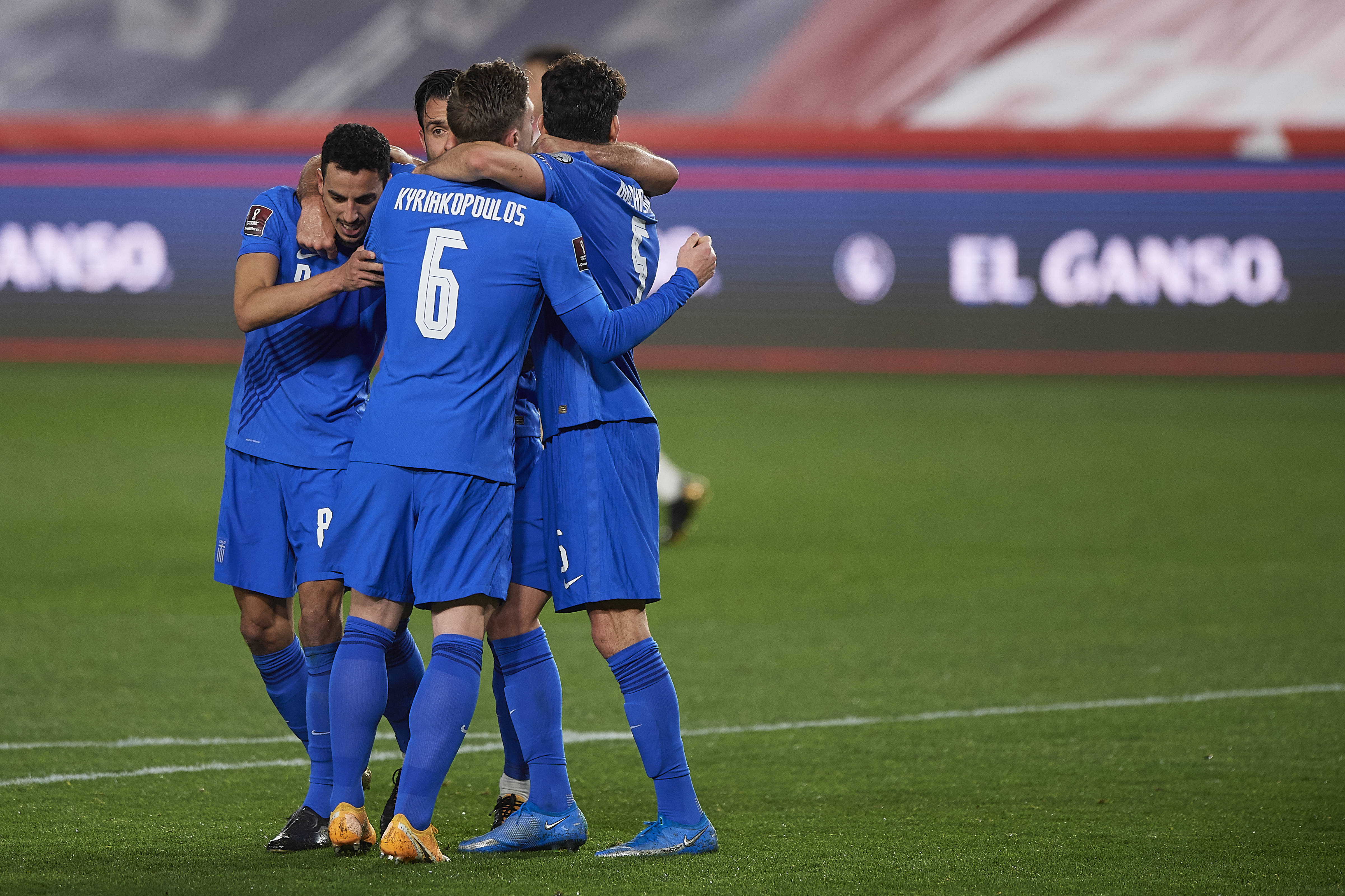 半岛体育在线登录-欧预赛：乌克兰成功杀入强，球员欢欣鼓舞