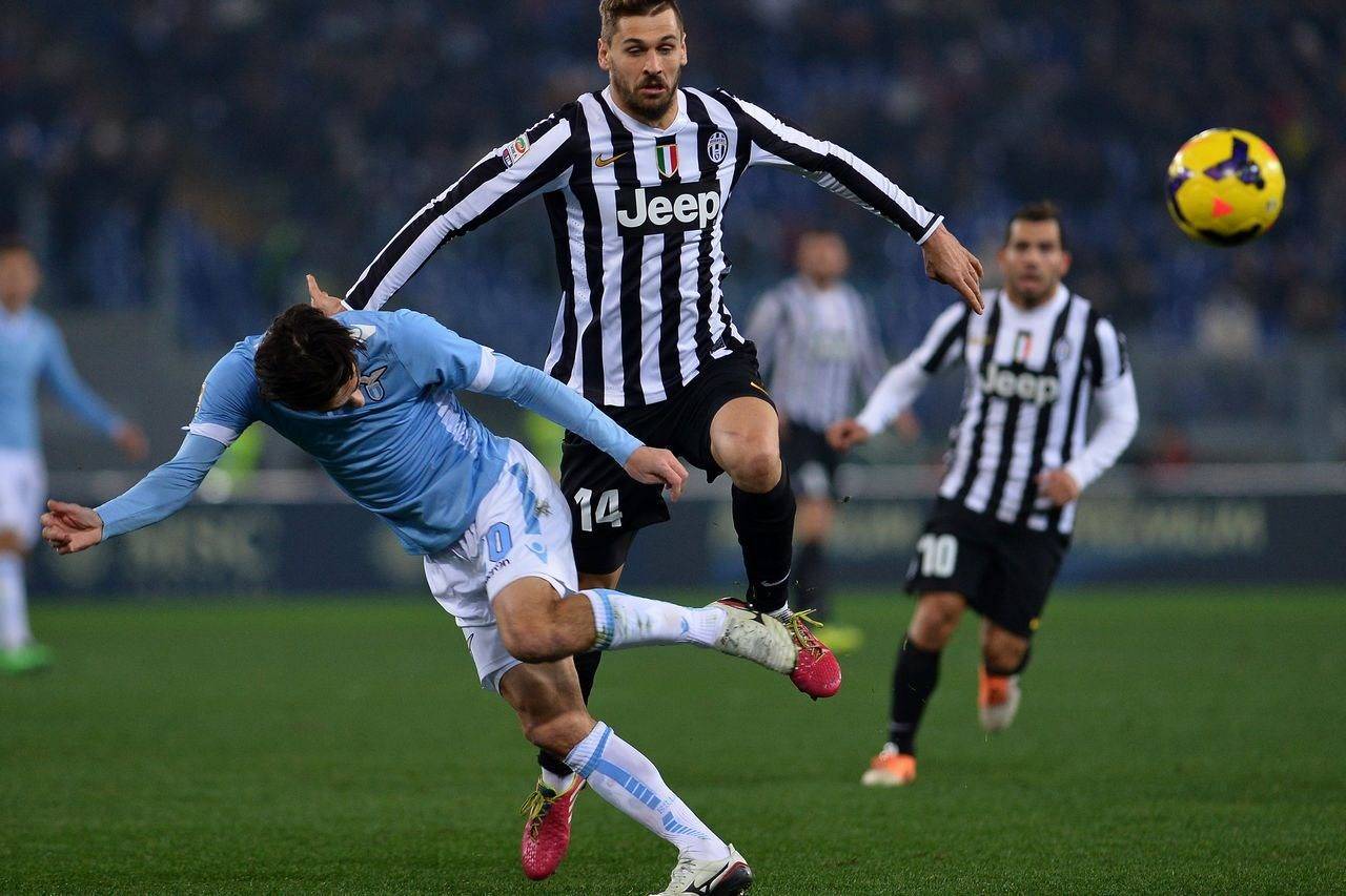 半岛体育在线网站-拉齐奥攻入制胜球，取得连胜